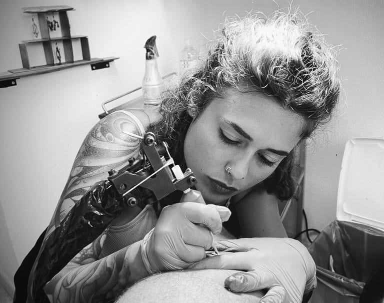 Rebecca Todde tatuatrice